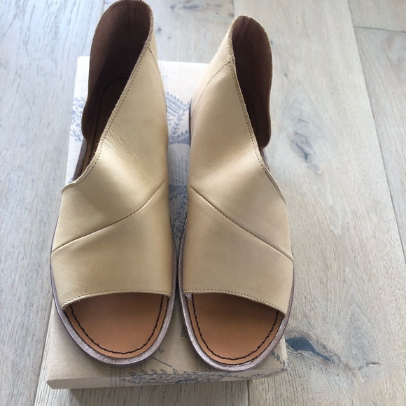 Free People Shoes - Free People Sandal